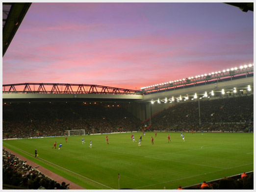 Энфилд - домашняя арена мерсисайдцев с 1884 года Энфилд - домашняя арена мерсисайдцев с 1884 года