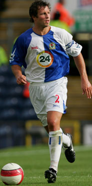 Лукас Нил Лукас Нил