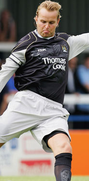 Никки Уивер Никки Уивер